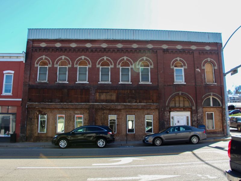 Radford Family Dentist // 1151 E Main St